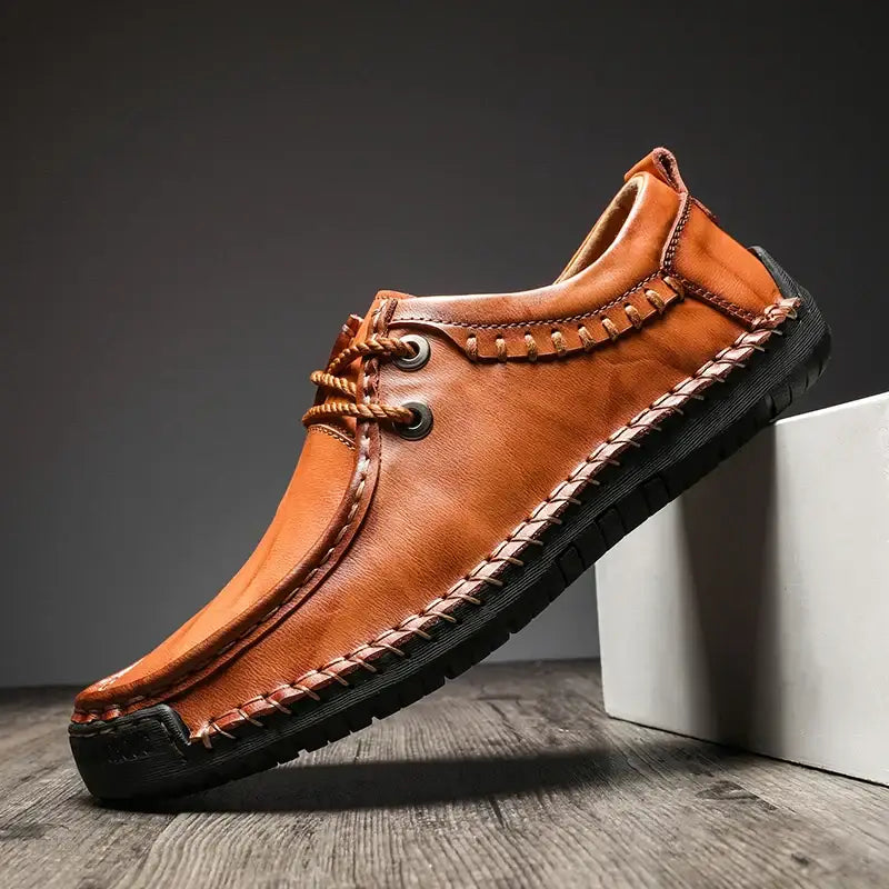 Dalin erkek loafer, kahverengi deri mokasen tarzı, şık dikiş ve bağcıklarla