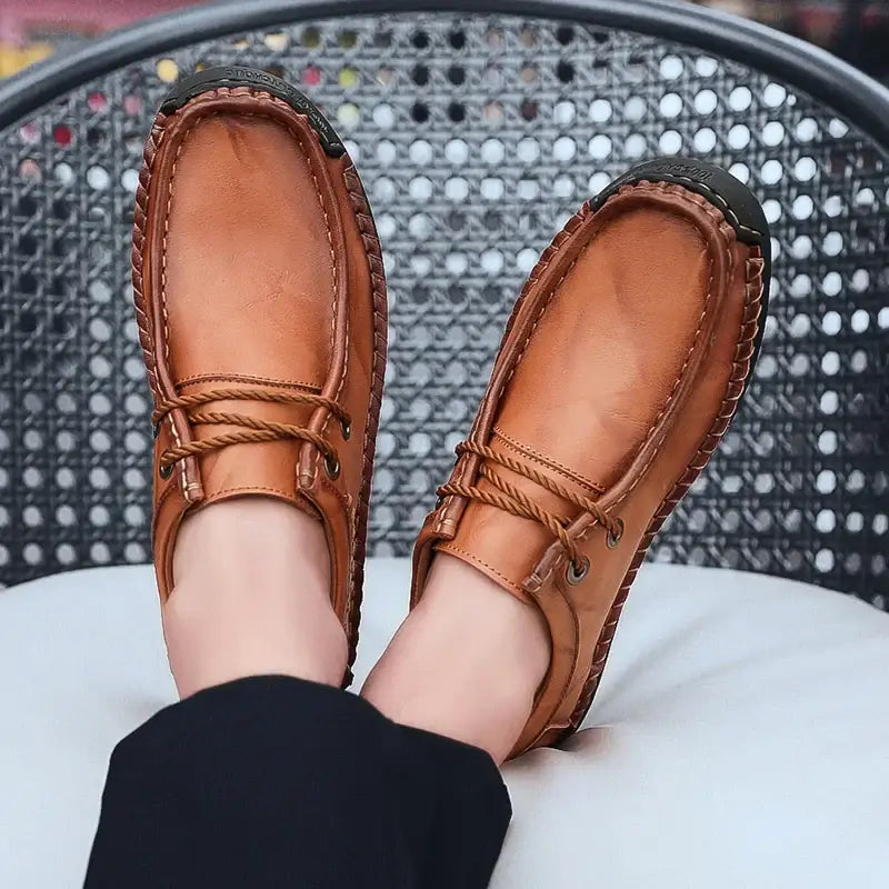 Dalin erkek loafer, kahverengi deri mokasen tarzı, şerit detayları ile