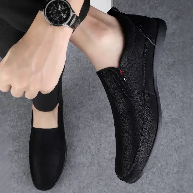 Lemor erkek loafer, siyah dokulu üst ve kauçuk tabanlı rahat ayakkabı