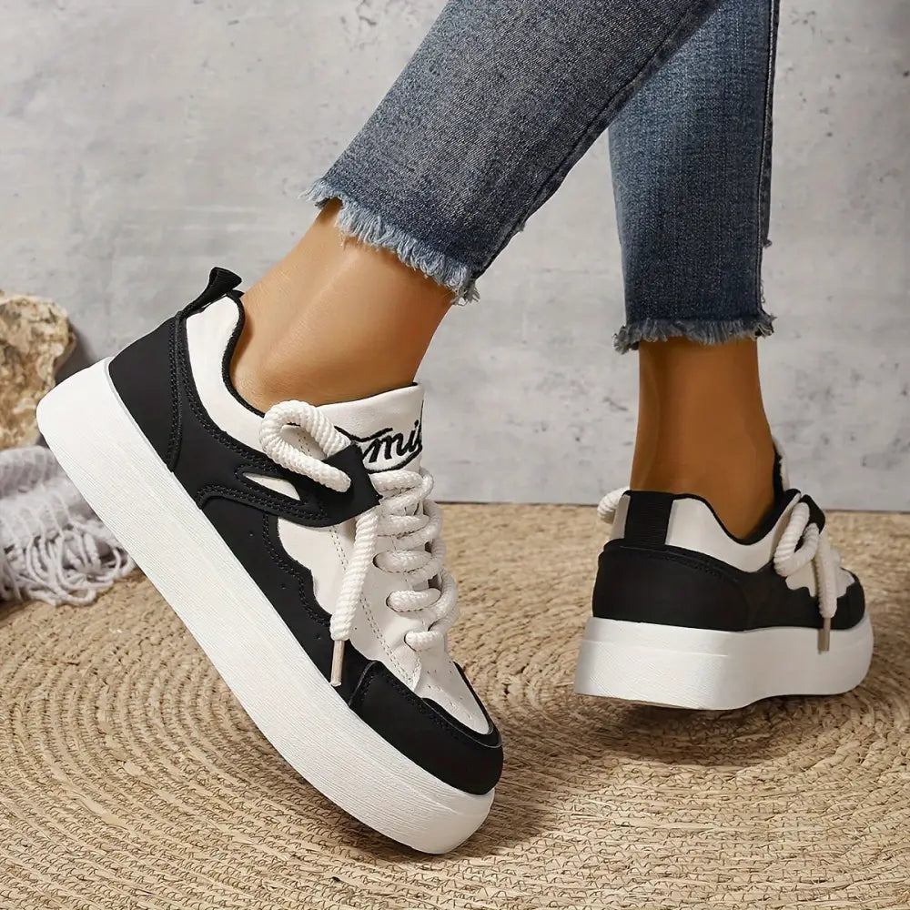 Solvia kadın sneaker, kalın tabanlı retro siyah beyaz spor ayakkabılar