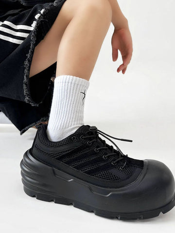 Montera erkek chunky platform sneaker with thick soles and laces for stylish comfort