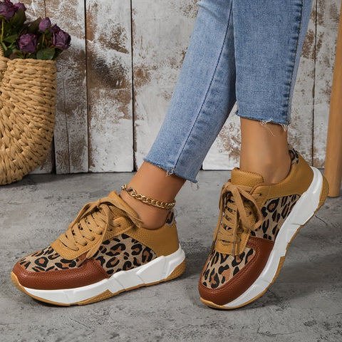 Derina kadın leopard desenli ve topuklu sneaker modelleri ile şıklığı yakalayın