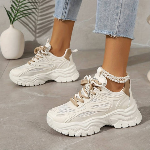 Chunky beyaz elitwalk Pulse kadın sneakers, kalın taban ve ağ detaylarıyla yüksek performans