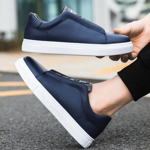 Navy mavi deri Tarmel erkek sneakers, beyaz taban ile şık tasarım