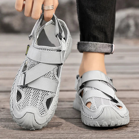 Galia unisex sandalet with gray mesh and strap, featuring a rugged sole