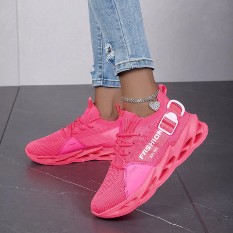 Fendira kadın parlak pembe unisex sneakers, ayırt edici dalgalı taban tasarımıyla