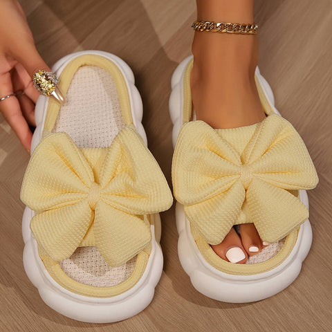 Pale yellow kadın terlik with large bow decorations from Elitwalk Pads