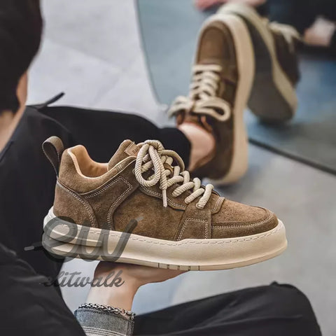 Tan süet sneaker, beyaz taban ve bağcıklarla Bardel erkek sneakers modeli