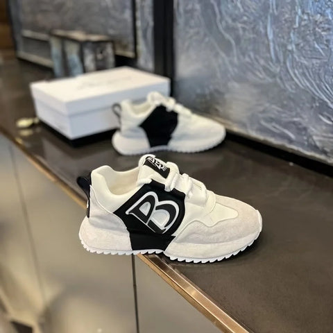 Briana erkek sneakers, beyaz ve siyah sneaker, yan tarafında belirgin B logosu