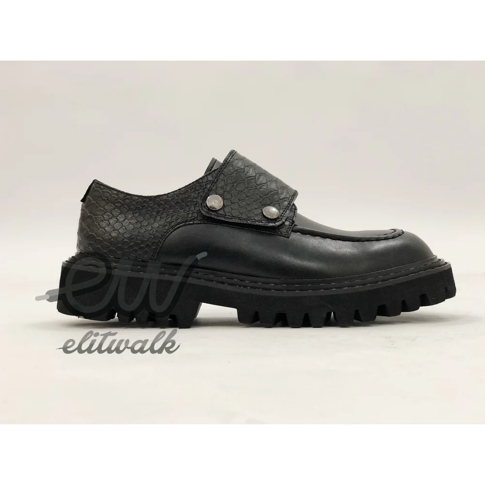 Rugged black leather Cordon günlük ayakkabı with thick sole and strap closure