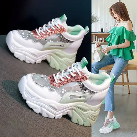 Cynira kadın sneakers, chunky beyaz ayakkabılar mint yeşil detaylar ve pembe bağcıklarla