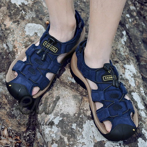 Navy blue Dalron unisex sandalet with adjustable straps worn outdoors