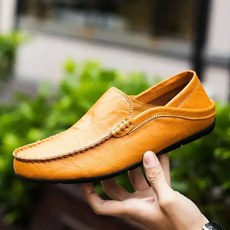 Tan deri Delmo erkek loafer, dekoratif dikiş ve esnek taban ile