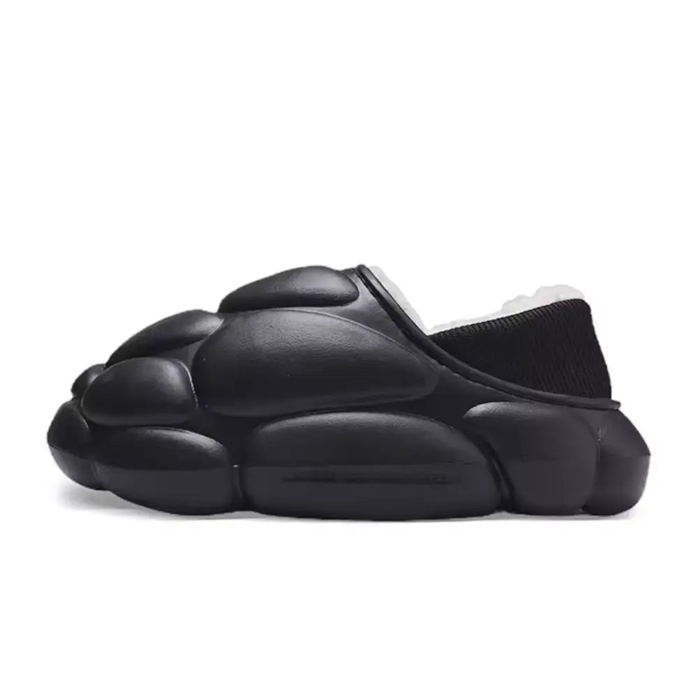 Gavin unisex terlik with a unique black design and cloud-like bulbous sole