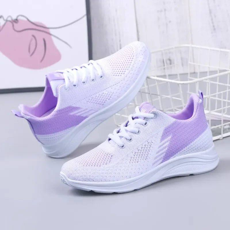 Beyaz ve mor mesh üstlü Nesira kadın sneakers, bağcık tasarımıyla şık