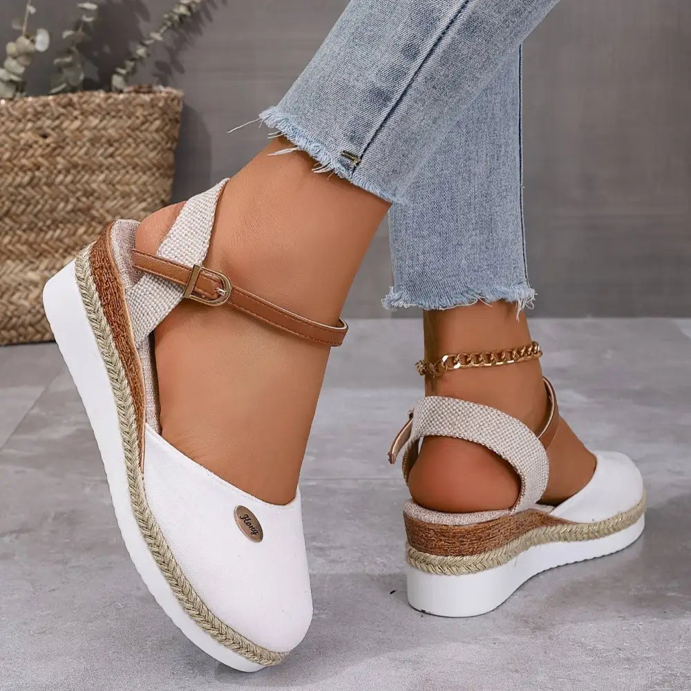Beyaz ve ten rengi bilek bantlı espadril Starlet kadın sandalet