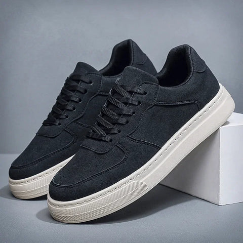 Velrinor unisex sneakers in black suede with white soles for versatile style