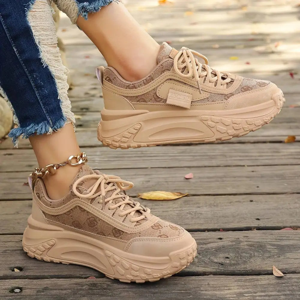 Venture kadın sneakers, kalın tabanlı bej ayakkabılar ve bağcıklı tasarım